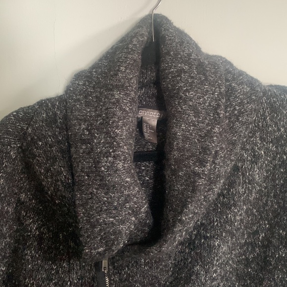 H&M sweater - Picture 6 of 15